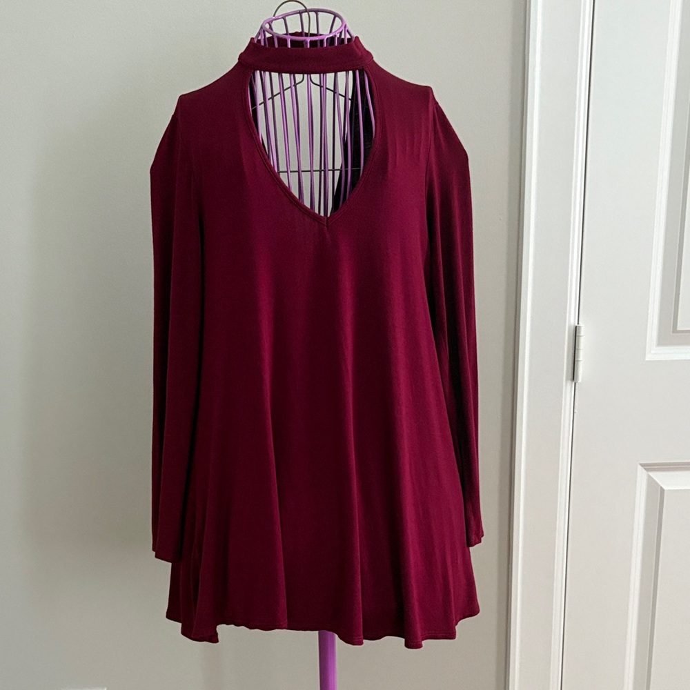 Chic Maroon V-Neck Long Sleeve Top